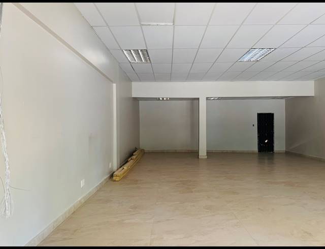 3,500M² BUSINESS CENTRE FOR SALE IN CAPITAL PARK